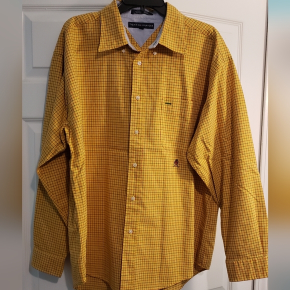 Tommy Hilfiger XL Yellow Checked Button Down - Picture 1 of 4